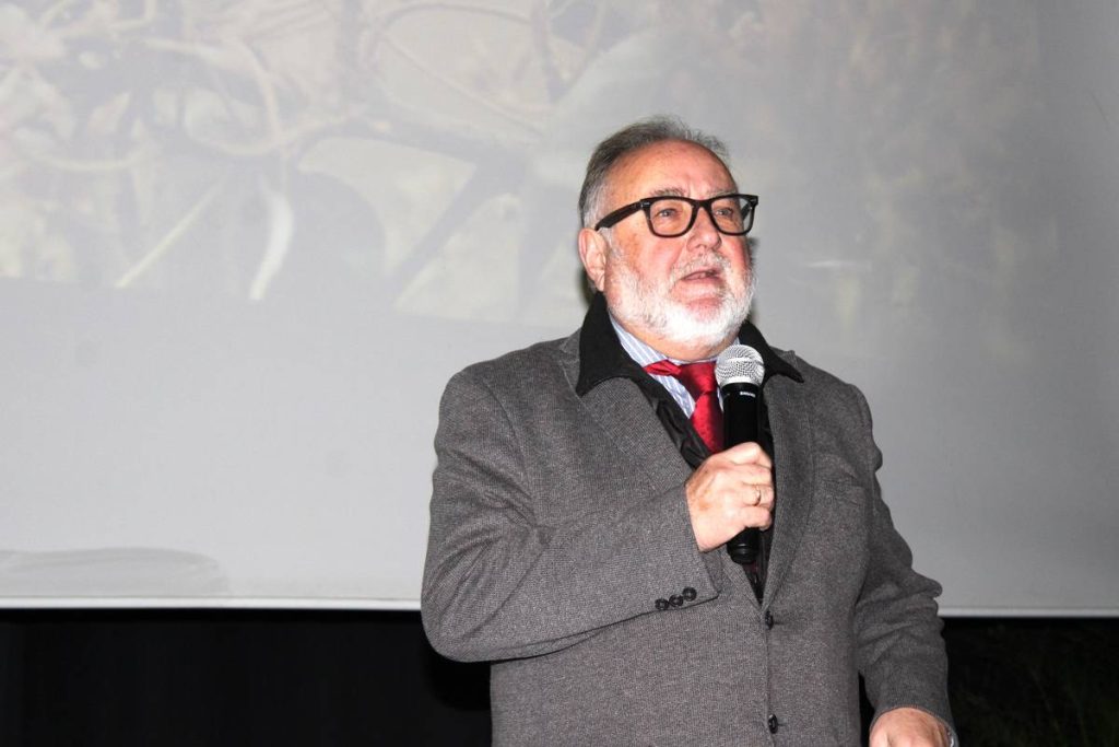 El alcalde de Alhaurín de la Torre, Joaquín Villanova, en rueda de prensa