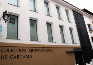 Crátera ática griega de la Colección Museográfica de Cártama, datada entre el 330 y el 225 antes de Cristo, hallada en la necrópolis de La Longuera