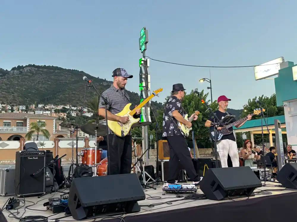 Actuación de Radio 80 en el ciclo De Plaza en Plaza de Alhaurín de la Torre, julio de 2026