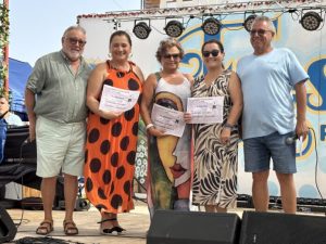 Ambiente en la plaza del Llano de Zapata durante la XXXV edición del Concurso Gastronómico de Alhaurín de la Torre