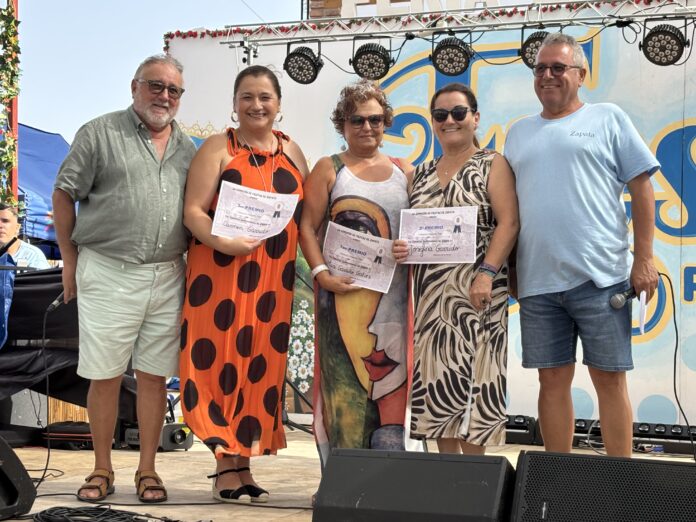 Ambiente en la plaza del Llano de Zapata durante la XXXV edición del Concurso Gastronómico de Alhaurín de la Torre