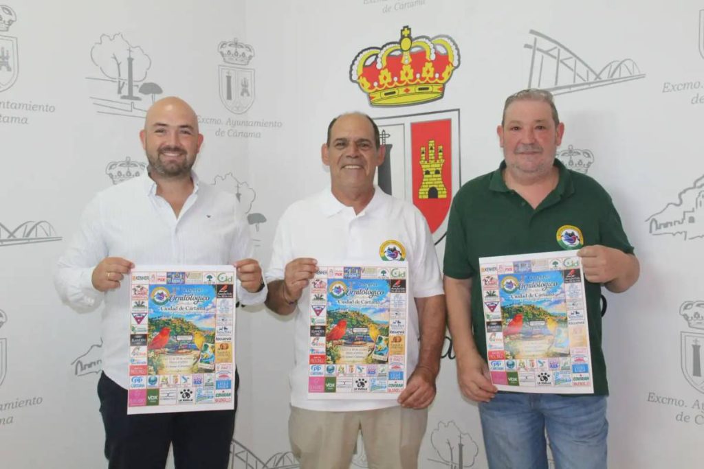 Ejemplares participantes en el Concurso Ornitológico Ciudad de Cártama en El Sexmo