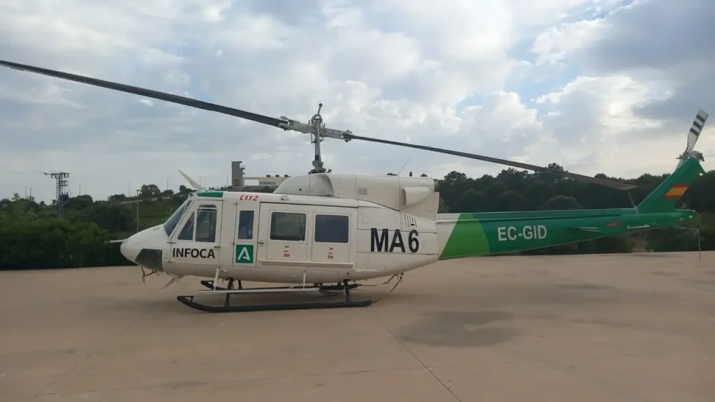 Helicóptero Súper Puma del Plan Infoca con base en Cártama (Málaga)